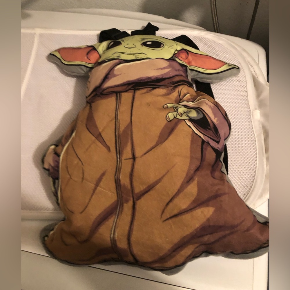 💫Lucasfilm Baby Yoda Backpack - 677 $25 or $20. w/offer